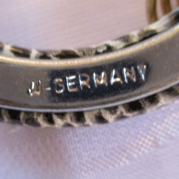 GANTOS VINTAGE ANIMAL PRINT EMBELLISHED EARRINGS - NWT - Picture 5 of 7